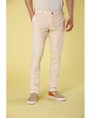 Milano Style pantalon chino homme en gabardine stretch extra slim En savoir plus