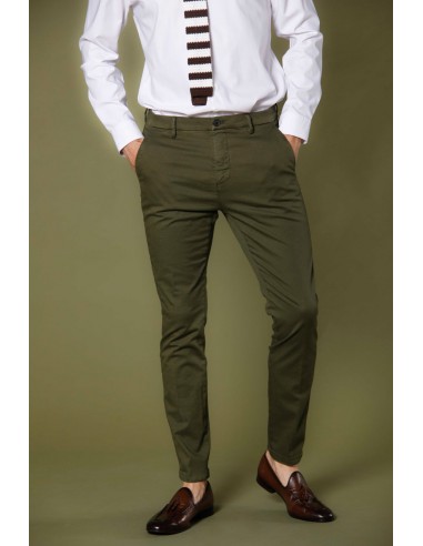 Osaka pantalon chino homme en tricot de coton et tencel coupe carotte ① Dans la société mordern